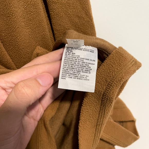 Uniqlo Heattech Turtleneck - Thermal Base Layer, Lightweight Long Sleeve - Picture 4 of 6